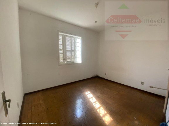 Imagem Casa com 3 Quartos à Venda, 150 m² em Loteamento Lanfranchi - Taubaté Imagem Casa com 3 Quartos à Venda, 150 m² em Loteamento Lanfranchi - Taubaté