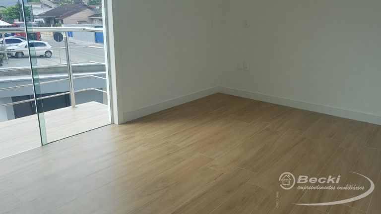 Imagem Casa com 2 Quartos para Alugar, 80 m² em Fátima - Joinville