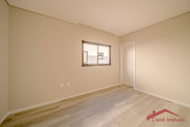 Imagem Casa com 3 Quartos à Venda, 161 m² em Saguaçu - Joinville