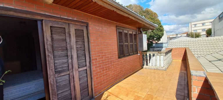 Imagem Casa com 5 Quartos à Venda, 298 m² em Rebouças - Curitiba