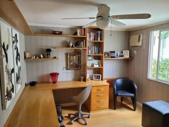 Imagem Casa com 4 Quartos à Venda, 504 m²