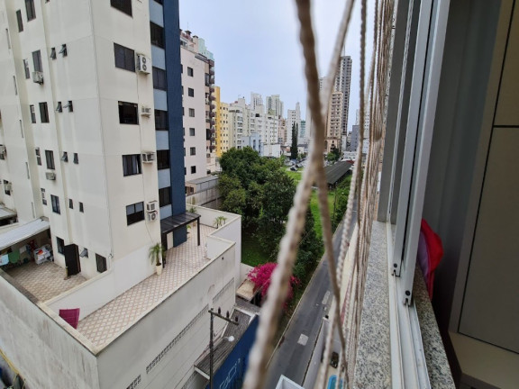 Imagem Imóvel com 2 Quartos à Venda, 85 m² em Centro - Balneário Camboriú