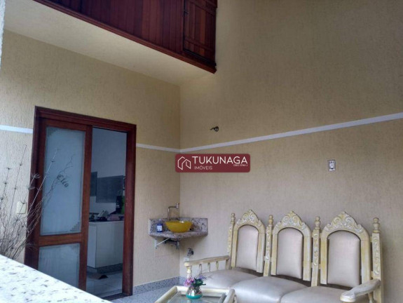 Imagem Sobrado com 3 Quartos à Venda, 305 m² em Jardim Santa Clara - Guarulhos Imagem Sobrado com 3 Quartos à Venda, 305 m² em Jardim Santa Clara - Guarulhos