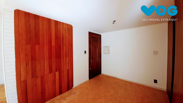 Imagem Imóvel com 4 Quartos à Venda, 179 m² em Moinhos De Vento - Porto Alegre Imagem Imóvel com 4 Quartos à Venda, 179 m² em Moinhos De Vento - Porto Alegre