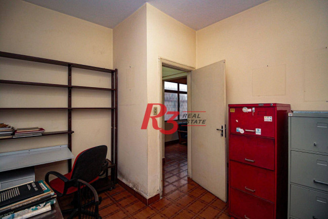 Imagem Sobrado com 4 Quartos à Venda, 261 m² em Encruzilhada - Santos