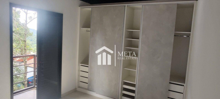Imagem Imóvel com 3 Quartos à Venda, 200 m² em Alpes Da Cantareira - Mairiporã