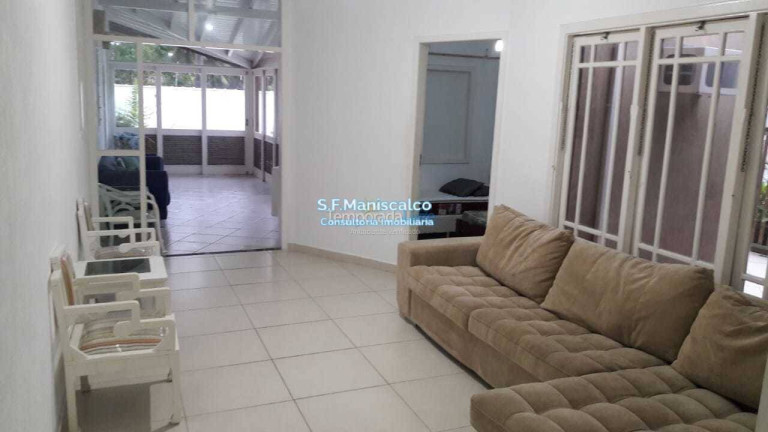 Imagem Casa com 4 Quartos para Temporada, em Praia Grande - Ubatuba Imagem Casa com 4 Quartos para Temporada, em Praia Grande - Ubatuba