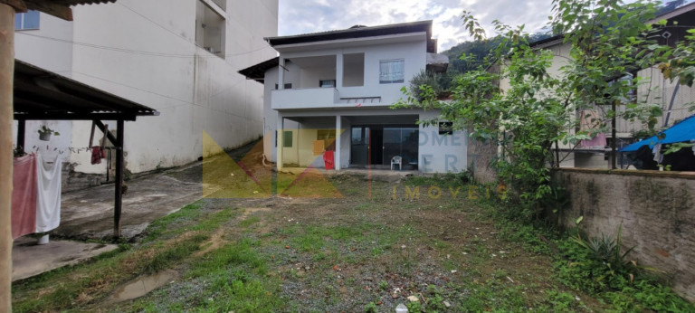 Imagem Casa com 4 Quartos à Venda, 298 m² em Salto Weissbach - Blumenau Imagem Casa com 4 Quartos à Venda, 298 m² em Salto Weissbach - Blumenau