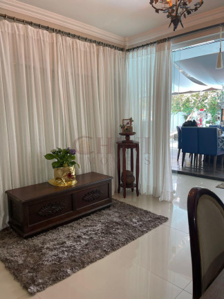 Imagem Casa com 4 Quartos para Alugar, 220 m² em Centro - Balneário Camboriú Imagem Casa com 4 Quartos para Alugar, 220 m² em Centro - Balneário Camboriú