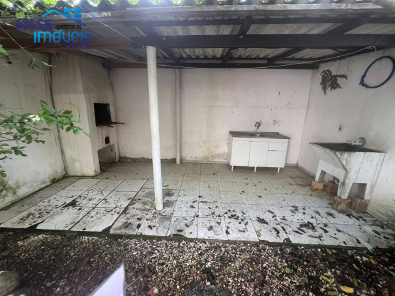 Imagem Casa com 3 Quartos à Venda, 121 m² em Cajuru - Curitiba Imagem Casa com 3 Quartos à Venda, 121 m² em Cajuru - Curitiba