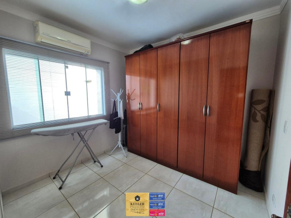 Imagem Casa com 2 Quartos à Venda, 147 m² em Jardim Bourbon - Foz Do Iguaçu Imagem Casa com 2 Quartos à Venda, 147 m² em Jardim Bourbon - Foz Do Iguaçu