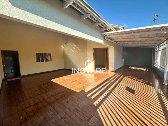 Casa com 3 Quartos à Venda, 200 m² em Jardim Das Palmeiras - Araporã