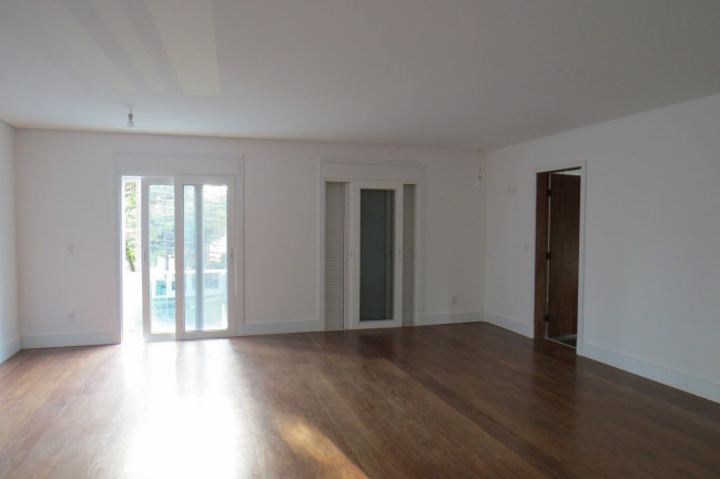 Imagem Casa com 4 Quartos à Venda, 730 m² em Jardim Paulista - São Paulo Imagem Casa com 4 Quartos à Venda, 730 m² em Jardim Paulista - São Paulo