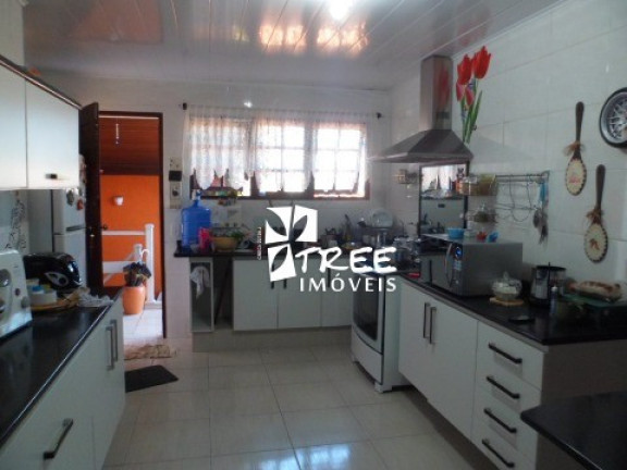 Imagem Imóvel com 3 Quartos à Venda, 240 m² em Jardim Santo Antônio - Arujá