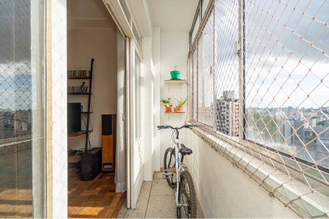 Imagem Apartamento com 3 Quartos à Venda, 110 m² em Rio Branco - Porto Alegre Imagem Apartamento com 3 Quartos à Venda, 110 m² em Rio Branco - Porto Alegre