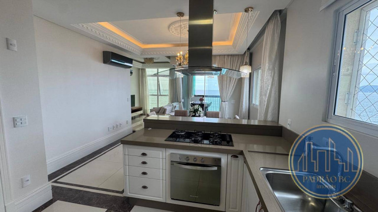 Imagem Apartamento com 4 Quartos à Venda, 157 m² em Meia Praia - Itapema