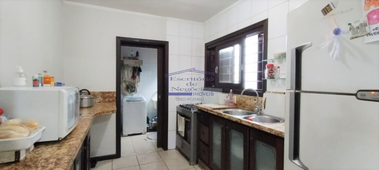 Imagem Casa com 2 Quartos à Venda, 117 m² em Cavalhada - Porto Alegre