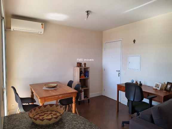 Imóvel com 1 Quarto para Alugar, 45 m² em Bela Vista - São Paulo