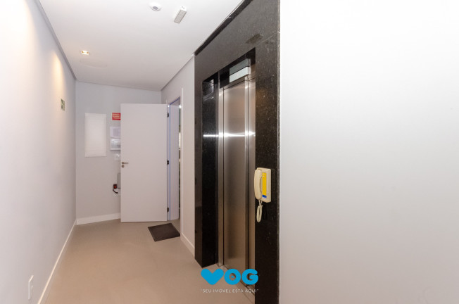 Imagem Imóvel com 2 Quartos à Venda, 63 m² em Petrópolis - Porto Alegre Imagem Imóvel com 2 Quartos à Venda, 63 m² em Petrópolis - Porto Alegre