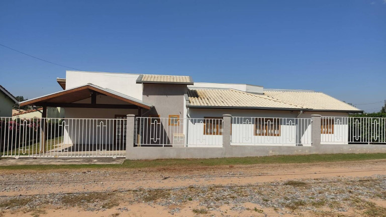 Chácara com 4 Quartos à Venda, 1 m² em Curral - Sarapuí