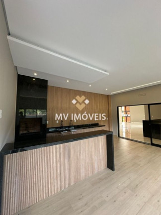 Imagem Casa com 3 Quartos à Venda, 246 m² em Maracacuera (icoaraci) - Belém