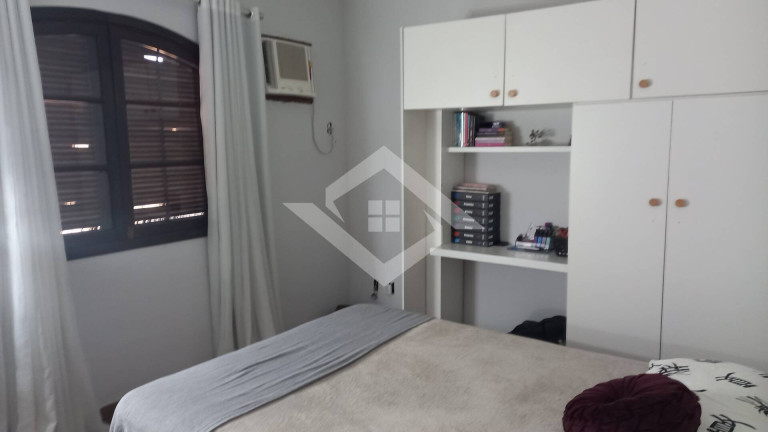 Imagem Casa com 4 Quartos à Venda, 220 m² em Guaratiba - Rio De Janeiro
