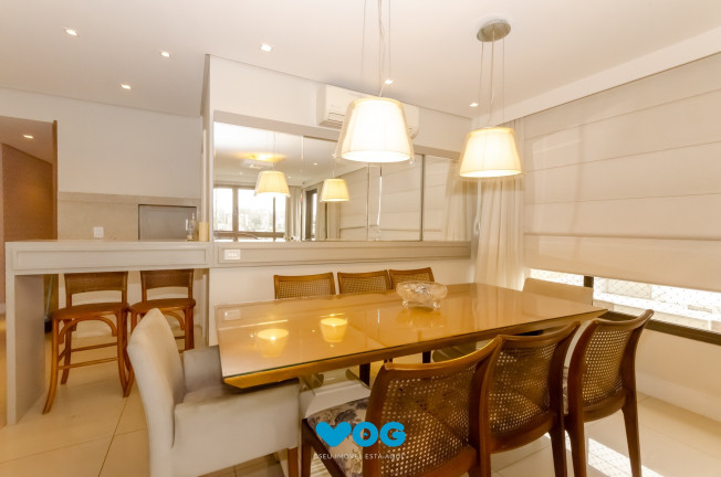 Imagem Imóvel com 3 Quartos à Venda, 136 m² em Petrópolis - Porto Alegre Imagem Imóvel com 3 Quartos à Venda, 136 m² em Petrópolis - Porto Alegre