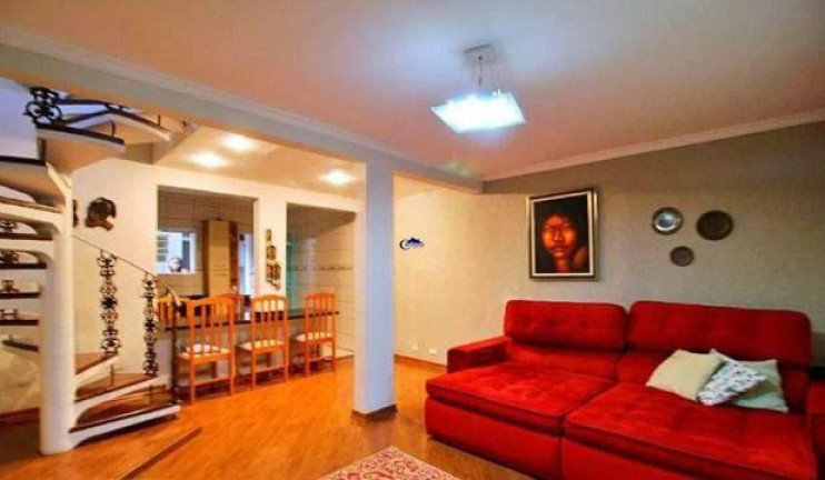 Sobrado com 4 Quartos para Alugar, 190 m² em Vila Floresta - Santo André