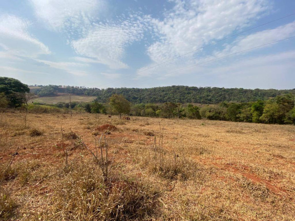 Terreno à Venda, 27 m² em Centro - Itatiaiuçu