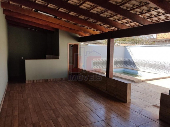 Imagem Casa com 2 Quartos à Venda, 250 m² em Jardinopolis - Jardinopolis