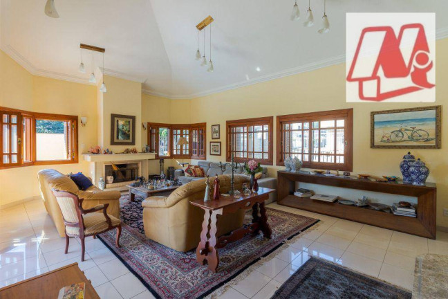 Imagem Casa com 4 Quartos à Venda, 740 m² em Partenon - Porto Alegre Imagem Casa com 4 Quartos à Venda, 740 m² em Partenon - Porto Alegre