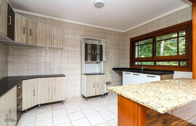 Imagem Casa com 3 Quartos à Venda, 232 m² em Jardim Isabel - Porto Alegre