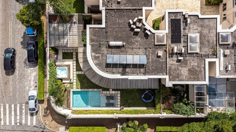 Imagem Casa com 4 Quartos à Venda, em Campo Belo - São Paulo Imagem Casa com 4 Quartos à Venda, em Campo Belo - São Paulo