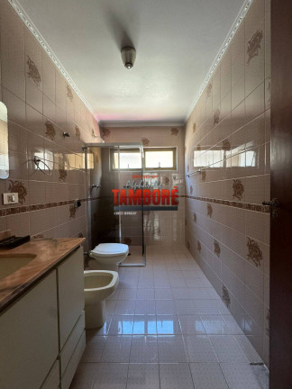 Imagem Casa com 1 Quarto à Venda, 266 m² em Alphaville - Santana De Parnaíba Imagem Casa com 1 Quarto à Venda, 266 m² em Alphaville - Santana De Parnaíba