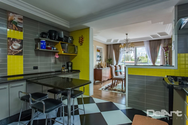 Imagem Casa com 3 Quartos à Venda, 432 m² em Rebouças - Curitiba