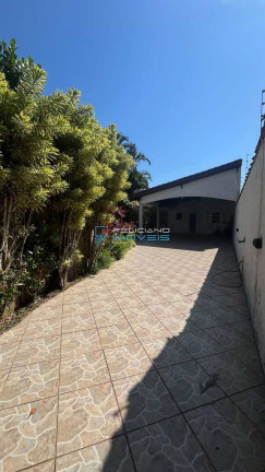 Imagem Casa com 3 Quartos à Venda, 400 m² em Flórida - Praia Grande Imagem Casa com 3 Quartos à Venda, 400 m² em Flórida - Praia Grande