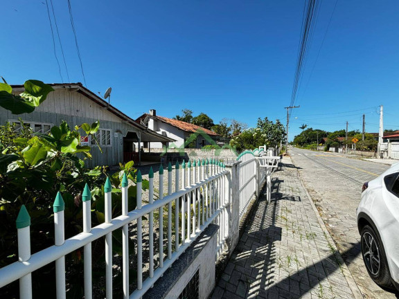 Imagem Casa com 3 Quartos à Venda, 100 m² em Costeira - Balneário Barra Do Sul Imagem Casa com 3 Quartos à Venda, 100 m² em Costeira - Balneário Barra Do Sul