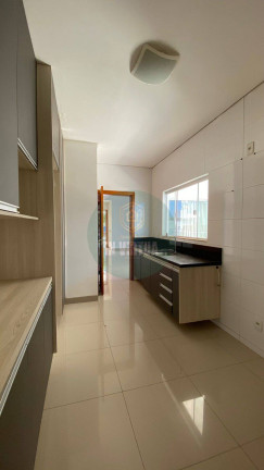 Imagem Casa com 3 Quartos para Alugar, 190 m² em Condomínio Belvedere - Cuiabá Imagem Casa com 3 Quartos para Alugar, 190 m² em Condomínio Belvedere - Cuiabá