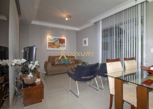 Imagem Imóvel com 2 Quartos à Venda, 134 m² em Santo Antônio - Belo Horizonte