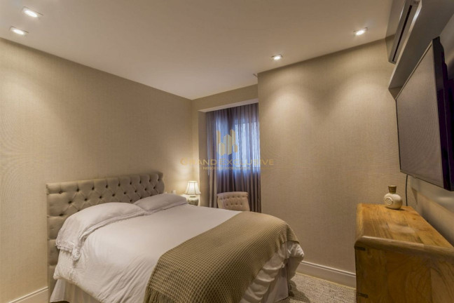 Imagem Apartamento com 4 Quartos à Venda, 191 m² em Centro - Balneário Camboriú Imagem Apartamento com 4 Quartos à Venda, 191 m² em Centro - Balneário Camboriú