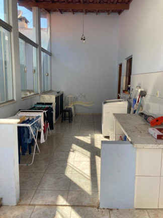 Imagem Casa com 2 Quartos à Venda, 250 m² em Bairro São Jose - Itupeva
