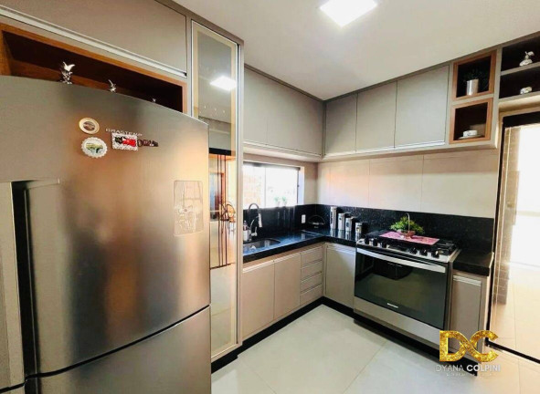 Imagem Casa de Condomínio com 3 Quartos à Venda, 218 m² em Santa Rosa - Cuiabá