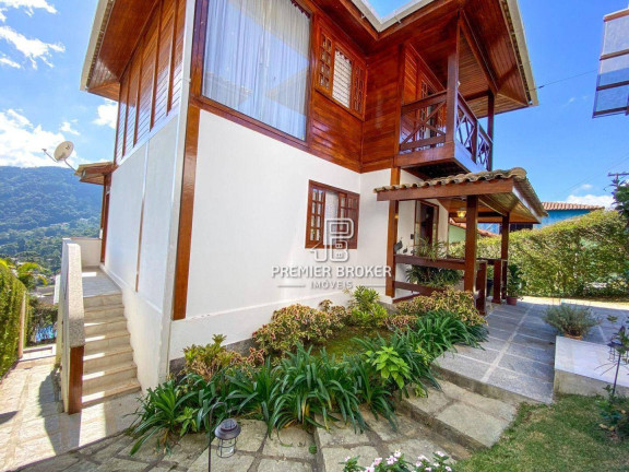 Casa com 3 Quartos à Venda, 237 m² em Albuquerque - Teresópolis