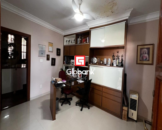 Imagem Casa com 3 Quartos à Venda, 500 m² em Jardim Panorama - Montes Claros Imagem Casa com 3 Quartos à Venda, 500 m² em Jardim Panorama - Montes Claros