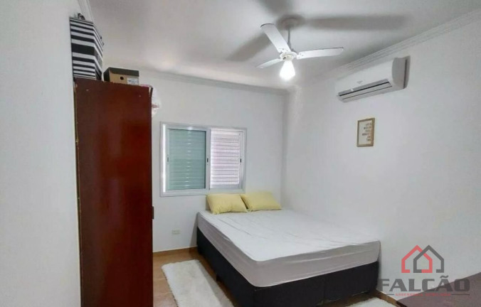 Imagem Casa com 4 Quartos à Venda, 286 m² em Canto Do Forte - Praia Grande Imagem Casa com 4 Quartos à Venda, 286 m² em Canto Do Forte - Praia Grande
