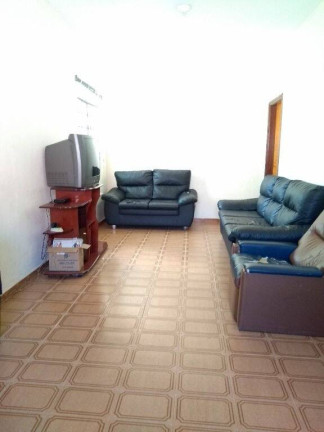 Imagem Casa com 3 Quartos à Venda, 200 m² em Vila São José - Taubaté Imagem Casa com 3 Quartos à Venda, 200 m² em Vila São José - Taubaté