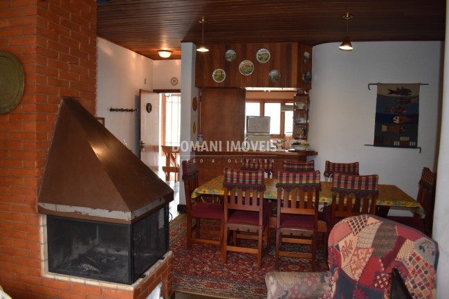 Imagem Imóvel com 4 Quartos à Venda, 161 m² em Região De Capivari - Campos Do Jordão Imagem Imóvel com 4 Quartos à Venda, 161 m² em Região De Capivari - Campos Do Jordão
