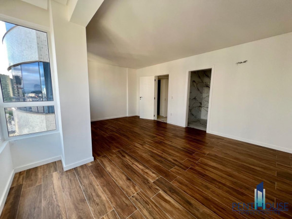 Imagem Apartamento com 3 Quartos à Venda, 137 m² em Centro - Balneário Camboriú Imagem Apartamento com 3 Quartos à Venda, 137 m² em Centro - Balneário Camboriú