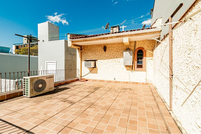 Imagem Casa com 3 Quartos à Venda, 299 m² em Passo Da Areia - Porto Alegre