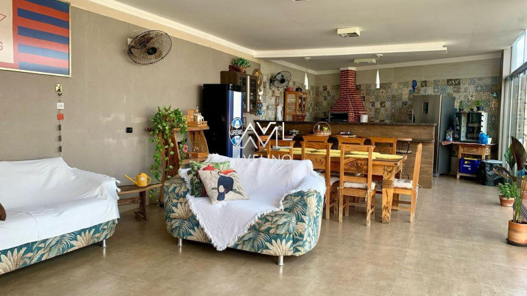 Imagem Sobrado com 4 Quartos à Venda, 288 m² em Sobrinho - Campo Grande Imagem Sobrado com 4 Quartos à Venda, 288 m² em Sobrinho - Campo Grande